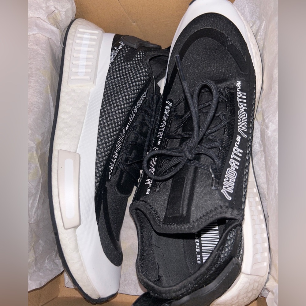 Adidas NMD_R1 Spectoo Black White Sneakers Men's US Size 11 H67408 new with box